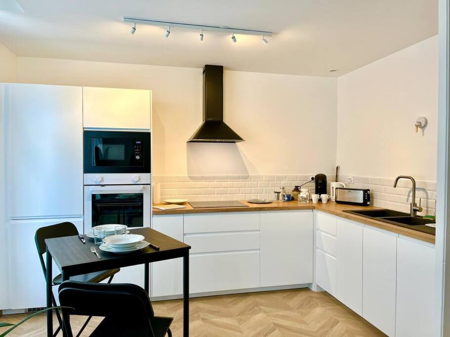 Chez Louis - Le Remois Du Centre Appartement Reims Buitenkant foto